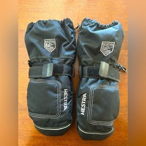 Youth Black Hestra Mittens